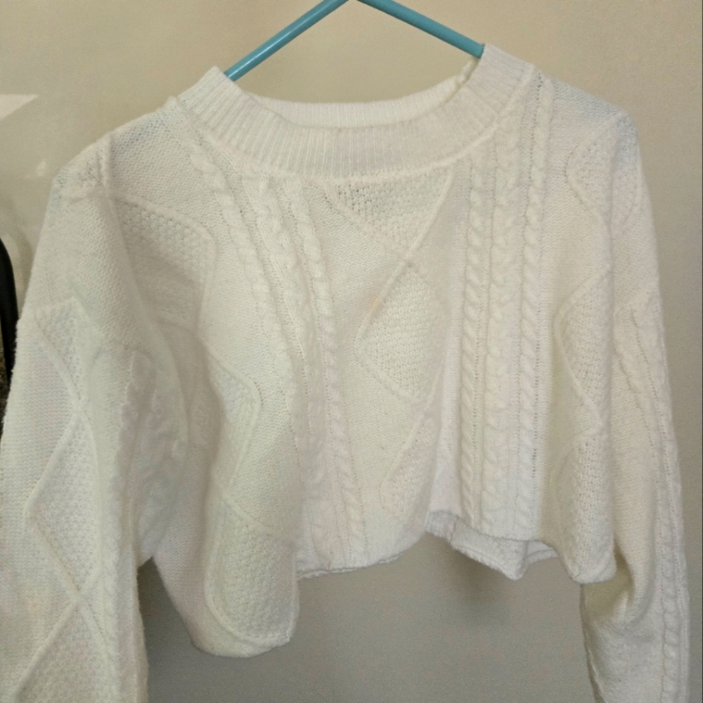 Forever 21 Ivory Cable Knit Sweater